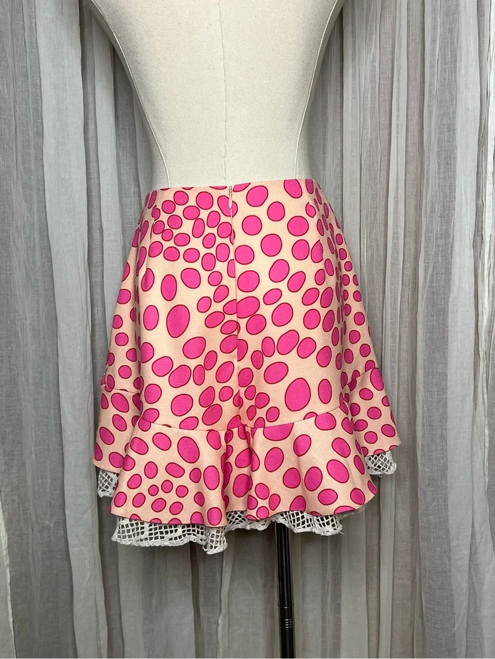 Patbo Bossa Rosa Pink Polka-Dot Ruffle High Waist Shorts - Picture 4 of 5